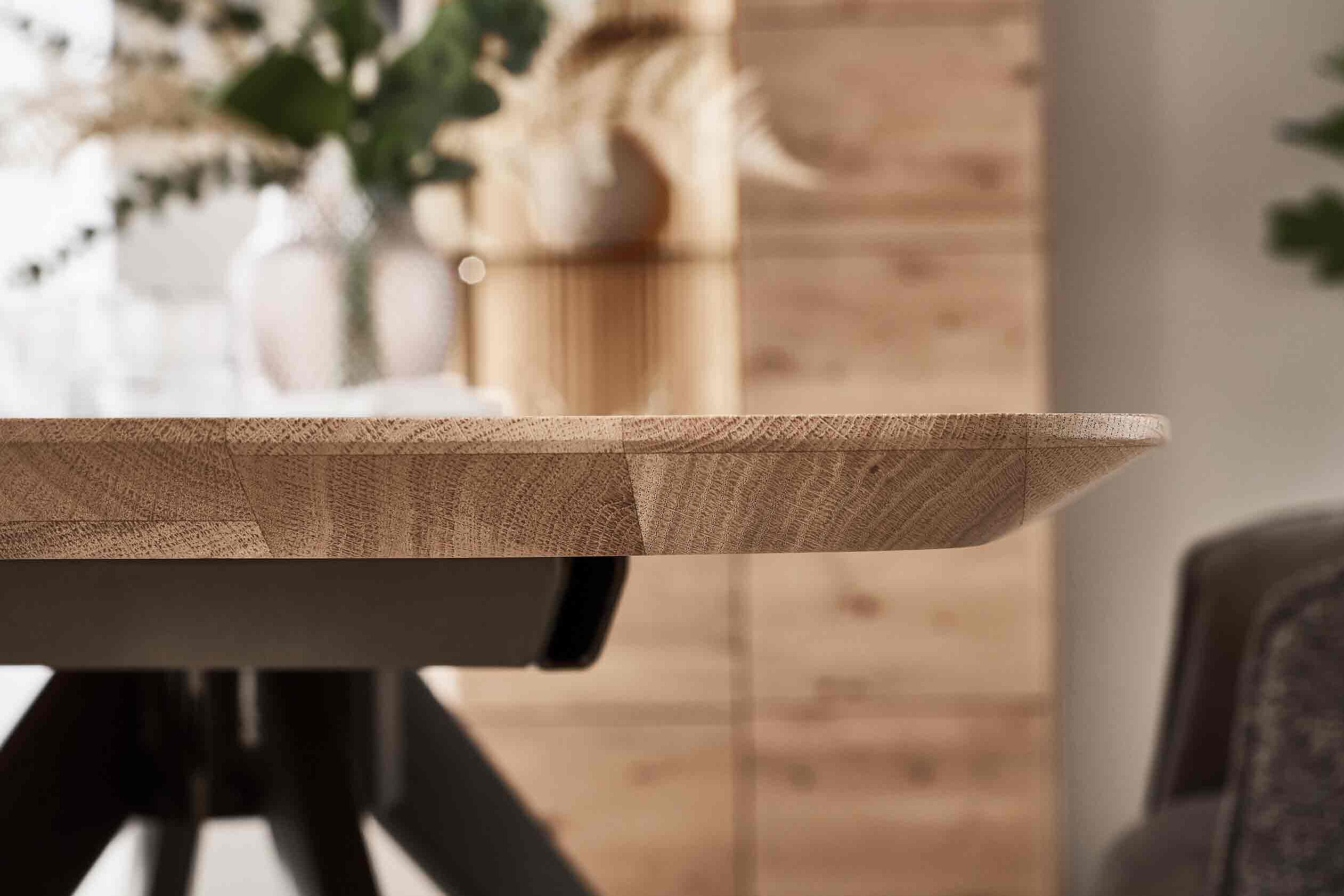 Massivholz-Tischplatte | Dänisch oval mit schweizer Kante